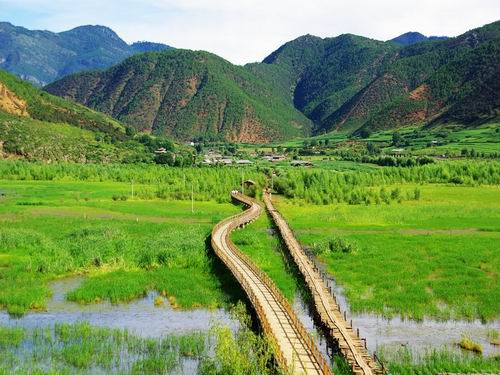 《走進女兒國》昆大麗、瀘沽湖、雙飛一臥8日游