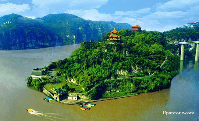 重慶、石寶寨、神女溪、三峽大壩、宜昌單飛5日