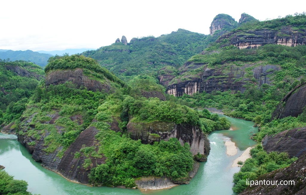 武夷山、九曲溪、廈門、鼓浪嶼、高北土樓五日