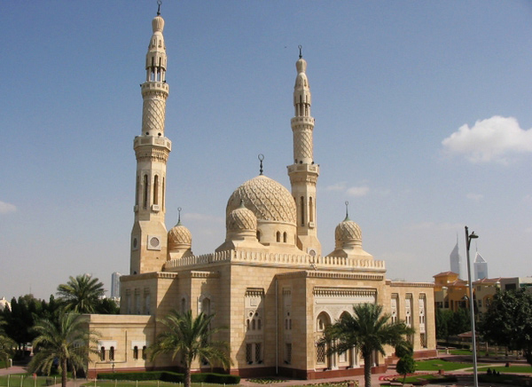 阿聯(lián)酋6天豪華團 沖沙、逛美景、享美食自由自在