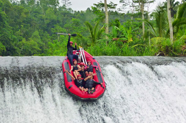 精彩巴厘島4晚6天、鷹航航空轉(zhuǎn)機(jī)